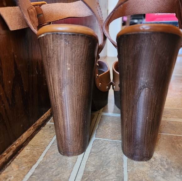 🤎Mossimo 70s Style Platform Heels🤎 - Picture 3 of 5